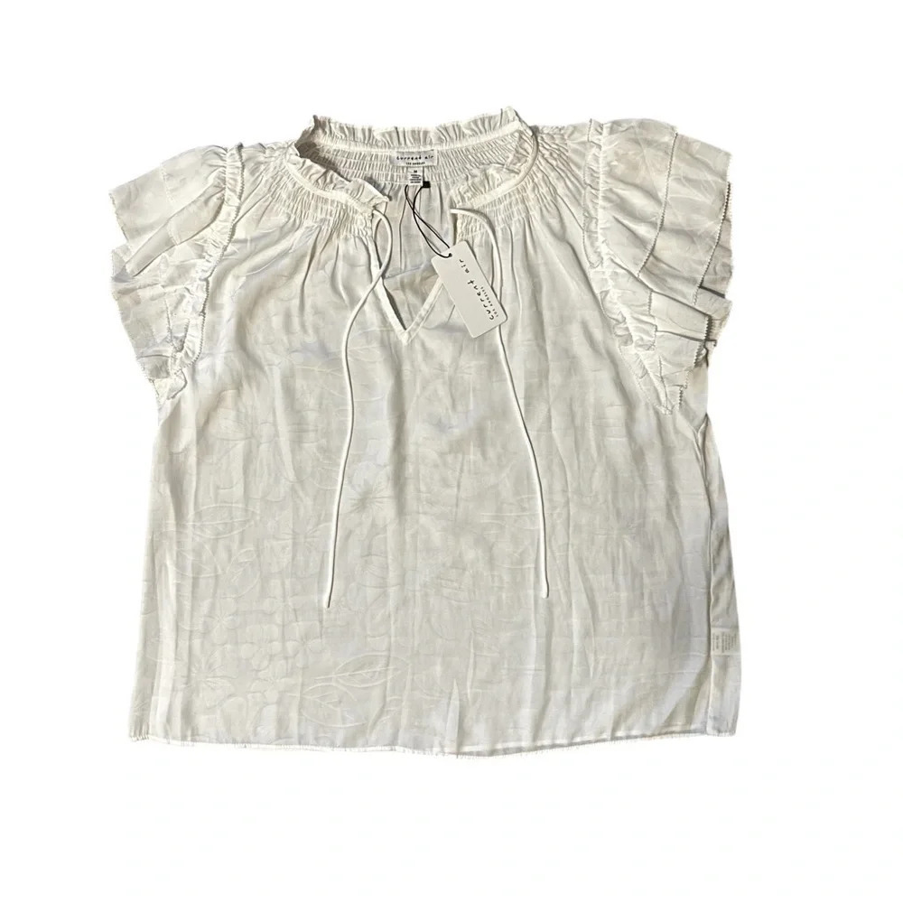 NWT Current Air Womens M Hannah Floral Jacquard Short Sleeve Split‎ Neck Top